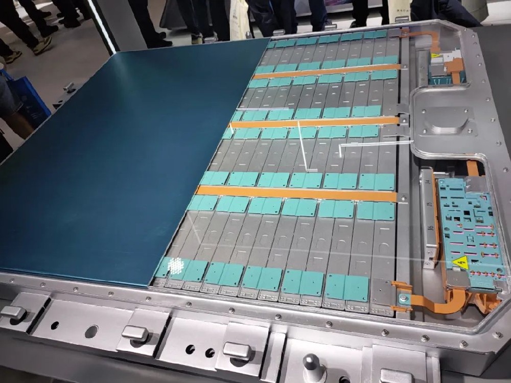 動(dòng)力電池膠水粘接